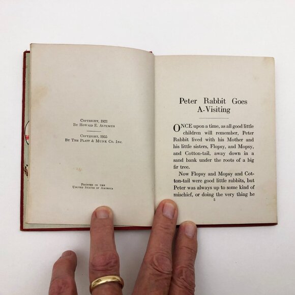 Peter Rabbit Goes A - Visiting by Linda Stevens Almond 1935 HB Wee Books - Picture 7 of 10